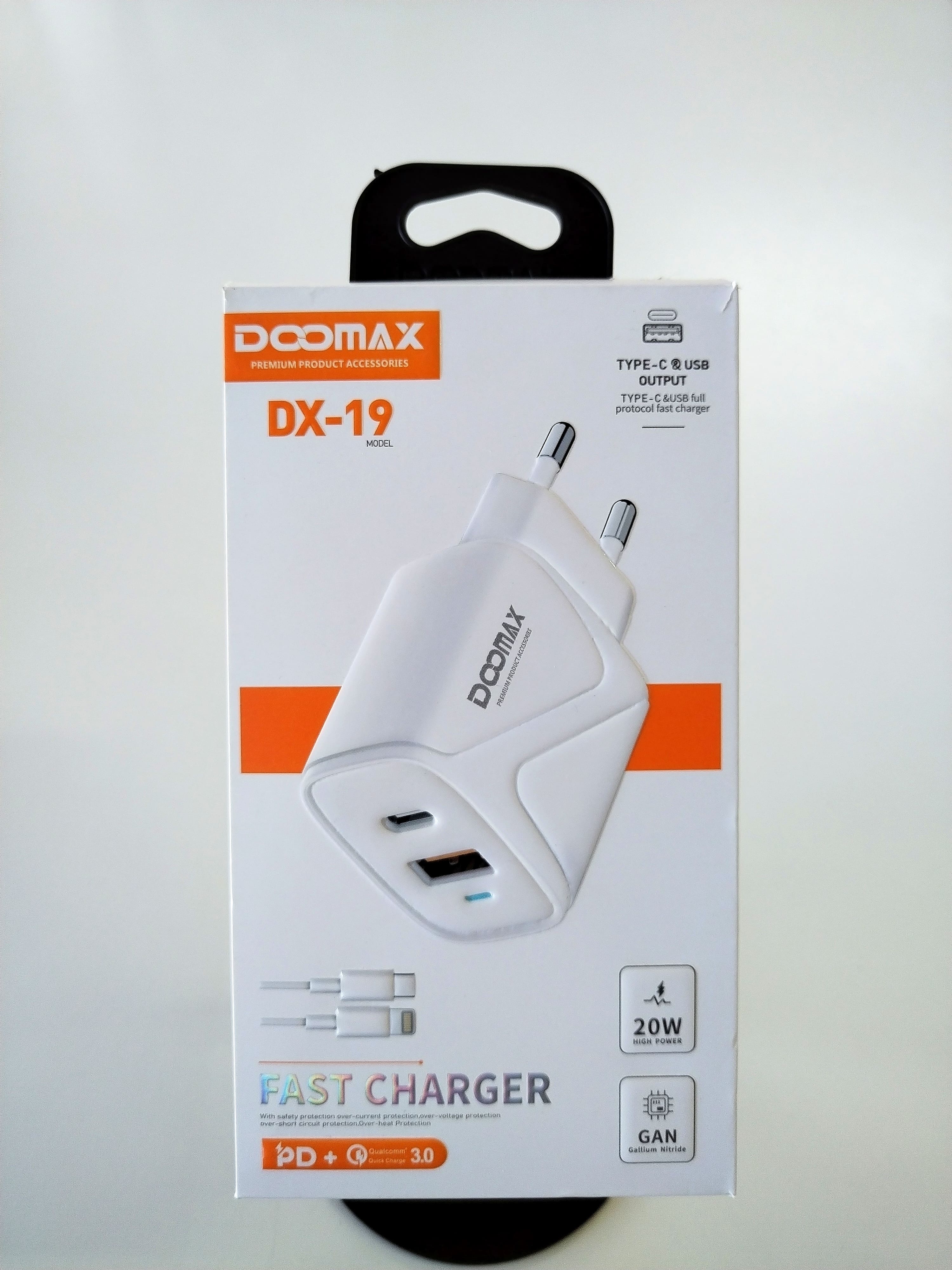 Doomax iPhone 20W Dual Port Complete Charger